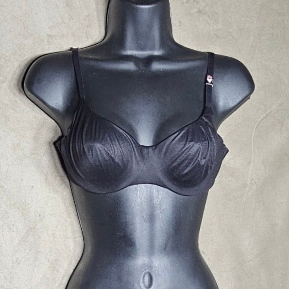 Victorias‎ Secret Incredible Unlined Demi Bra Black Underwire 32D 11154395